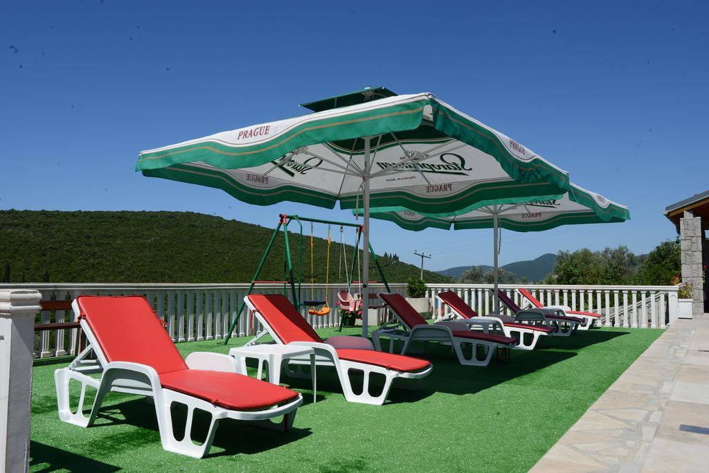 Apartments Vila Lazarevic Tivat Ngoại thất bức ảnh