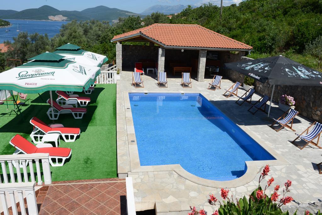 Apartments Vila Lazarevic Tivat Ngoại thất bức ảnh