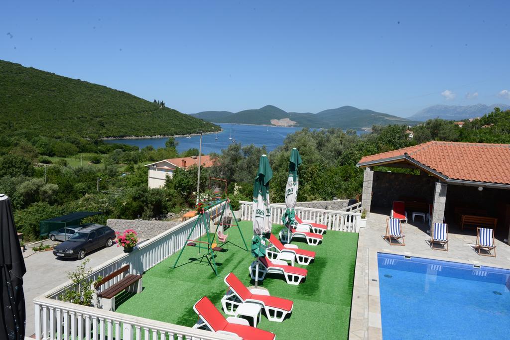 Apartments Vila Lazarevic Tivat Ngoại thất bức ảnh