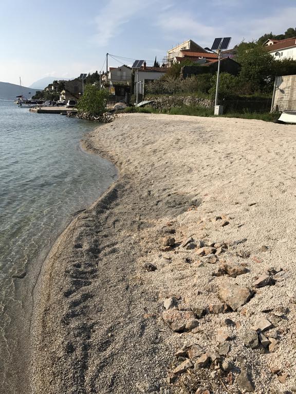 Apartments Vila Lazarevic Tivat Ngoại thất bức ảnh