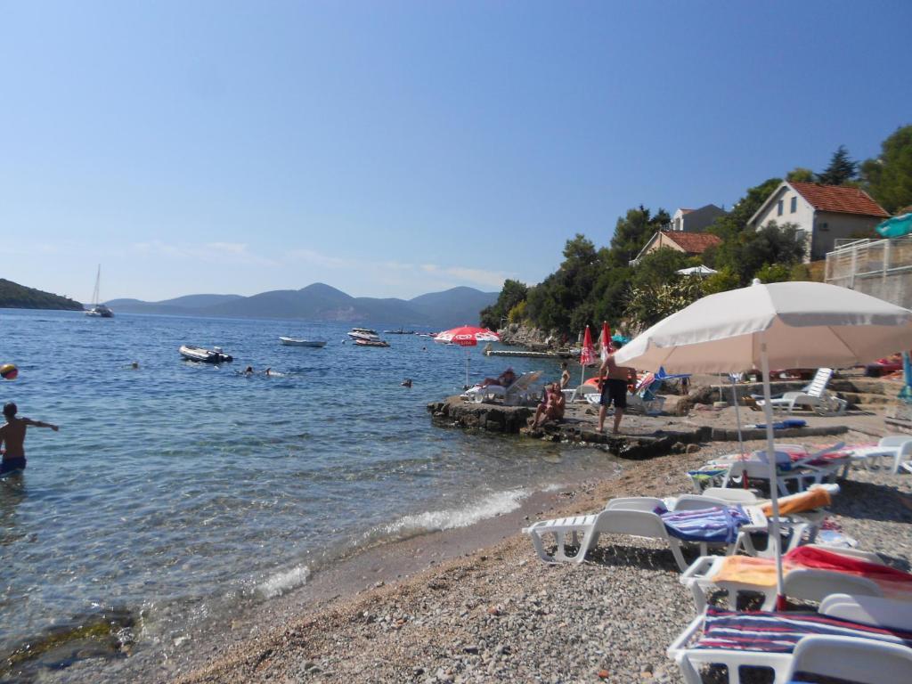 Apartments Vila Lazarevic Tivat Ngoại thất bức ảnh